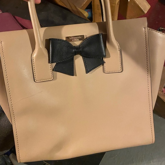 Kate spade bag tan with black bow - Picture 2 of 5